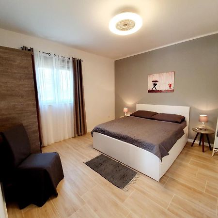 Apartmani Piero, Privlaka Привлака Екстер'єр фото